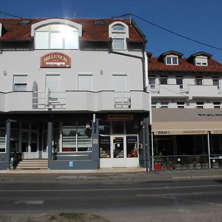 Hotel Millennium Όσιγιεκ Εξωτερικό φωτογραφία