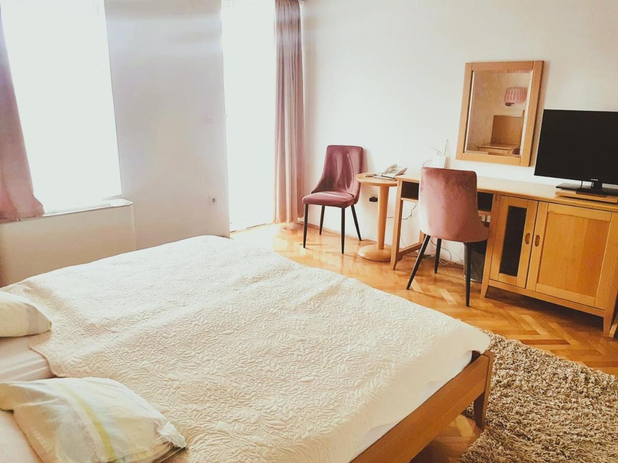 Hotel Millennium Όσιγιεκ Εξωτερικό φωτογραφία