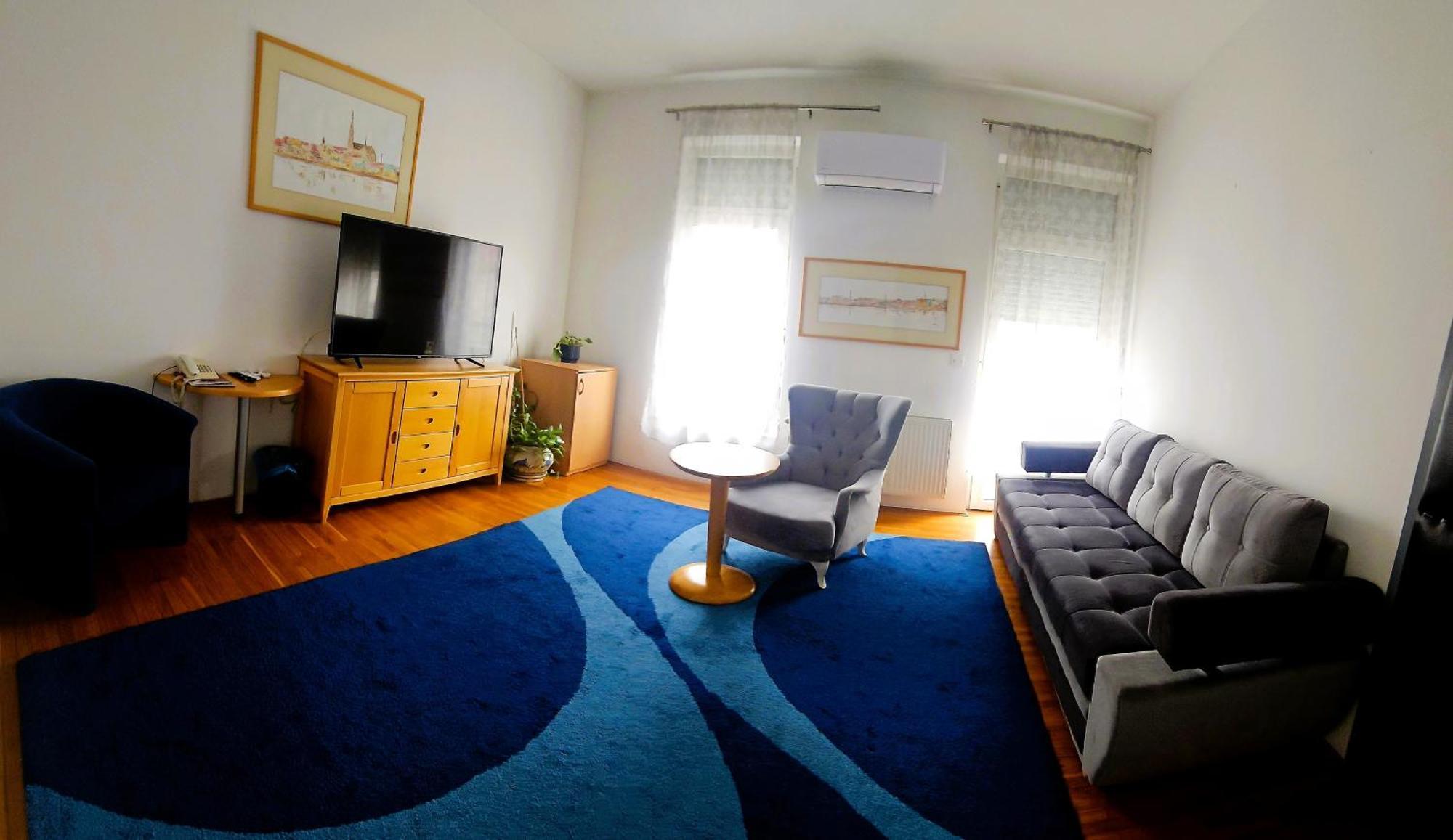 Hotel Millennium Όσιγιεκ Εξωτερικό φωτογραφία