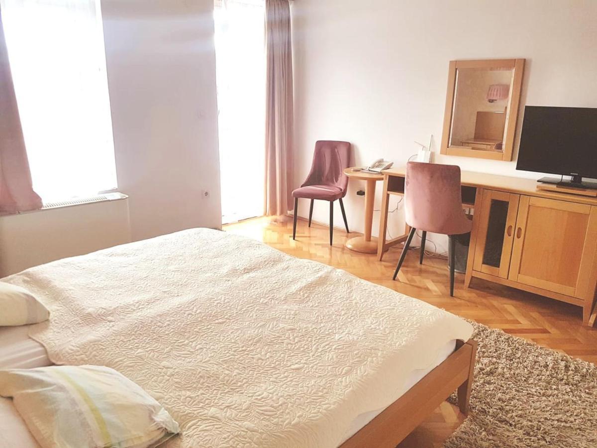 Hotel Millennium Όσιγιεκ Εξωτερικό φωτογραφία